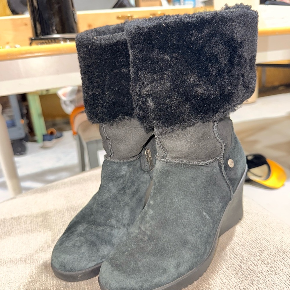 Y2K UGG Booties